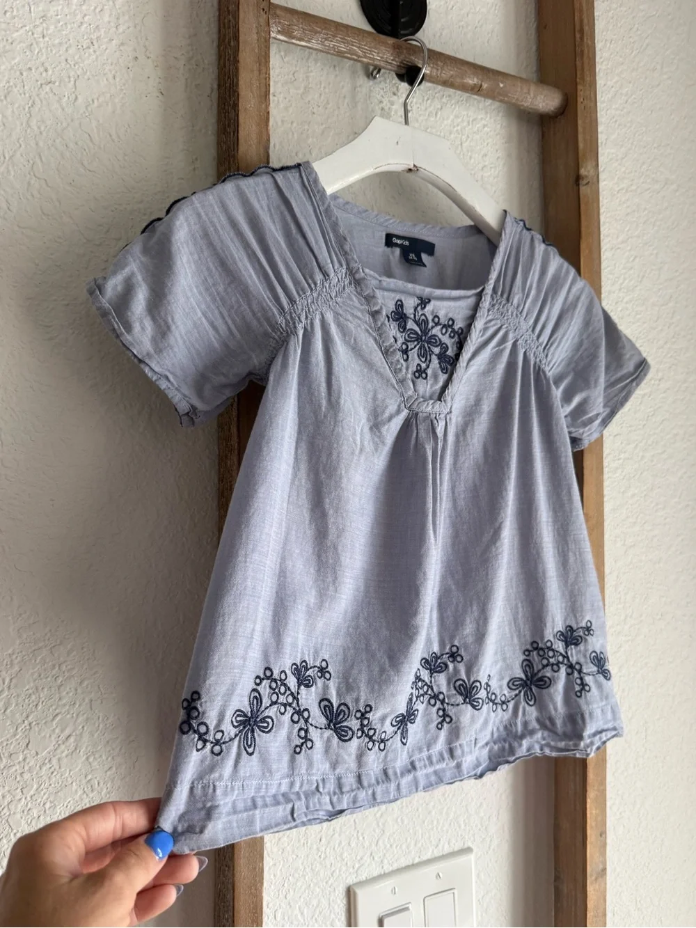 GAP Kids Chambray & Navy Embroidered Boho Peasant Top girls sz: XS or 4/5